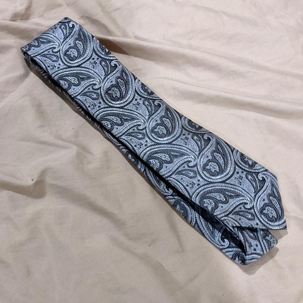 Black and silver paisley Clericci tie